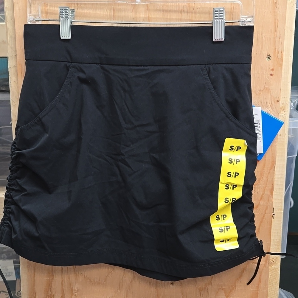 Columbia Size S Black Pull On Active Fit Skort